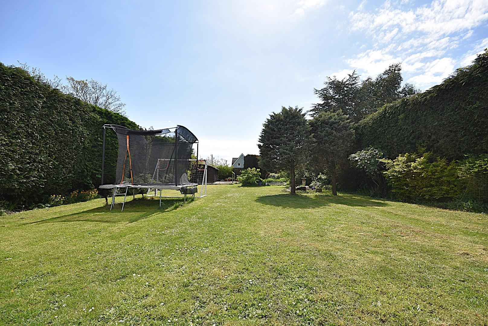 76 South Road, Sully, CF64 5SL